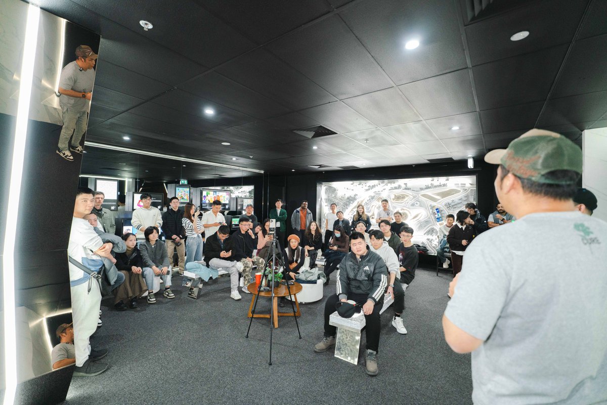 ANNG Gallery (@anng_gallery) on Twitter photo Thank you to everyone who attended Stocks on Chain at the #ANNGallery.
<a href="/BroLeonAus/">土澳大狮兄BroLeon 🐙</a> and <a href="/Wuhuoqiu/">Lao Bai@OKX_Ventures</a> engaged the crowd in an enthralling discussion about the future of onchain equity, tokenising real-world assets #rwa, and bridging traditional finance with #decentralised Thank you to everyone who attended Stocks on Chain at the #ANNGallery.
<a href="/BroLeonAus/">土澳大狮兄BroLeon 🐙</a> and <a href="/Wuhuoqiu/">Lao Bai@OKX_Ventures</a> engaged the crowd in an enthralling discussion about the future of onchain equity, tokenising real-world assets #rwa, and bridging traditional finance with #decentralised