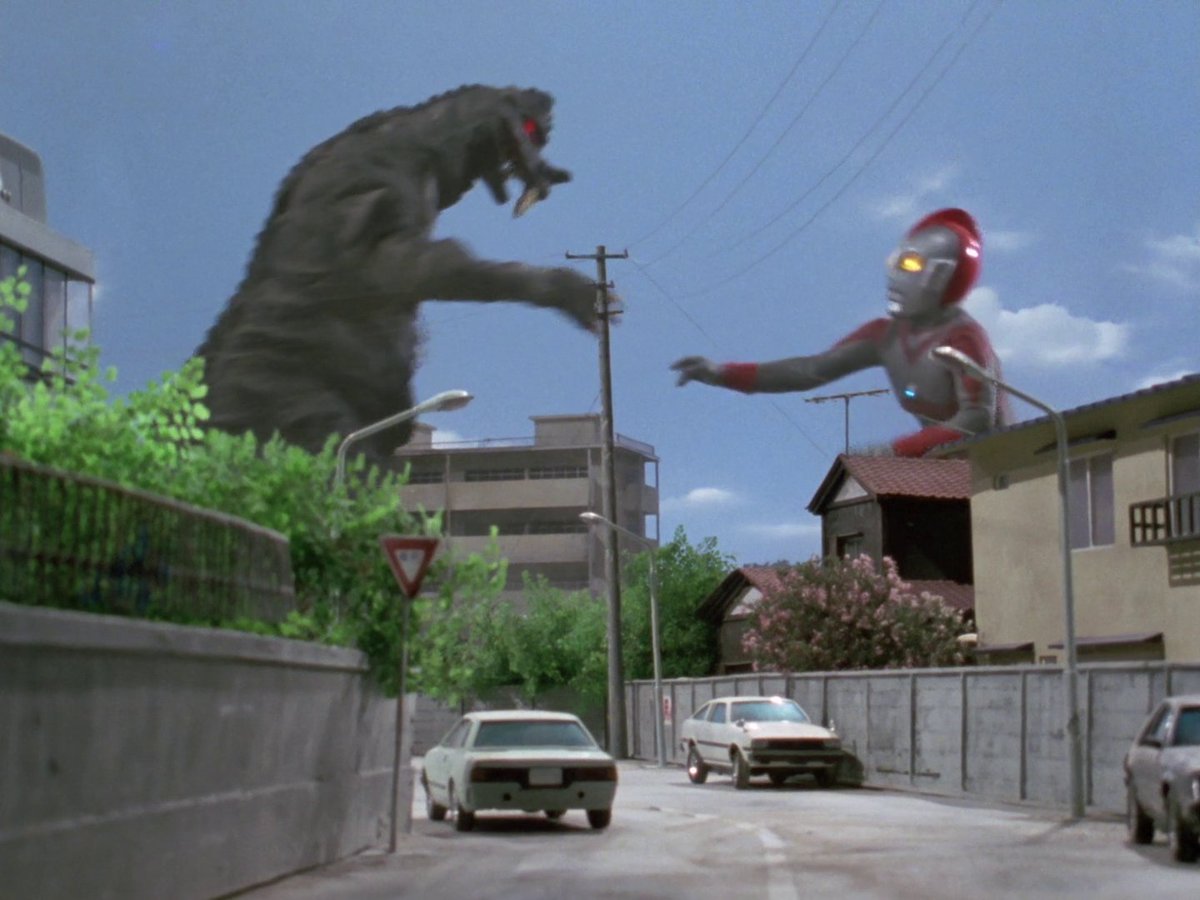 penpen_iii's tweet image. Ultraman 80 (1980) already looked great for TV toku and Shinji Higuchi cites it as an inspiration on his work. But wow does Higuchi take that already impressive standard and blow it out of the water. Gamera: Guardian of the Universe (1995) is an incredible professional debut.