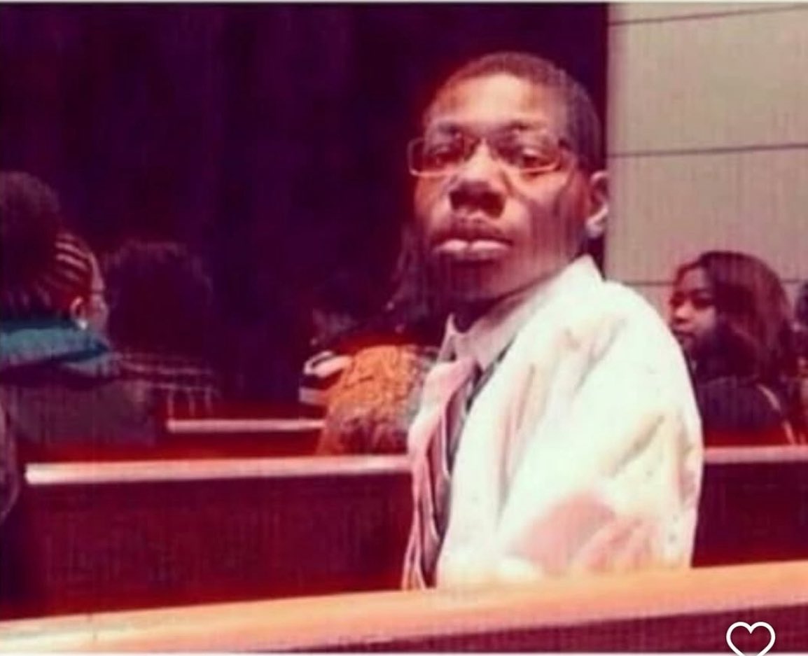 _Obamasburner's tweet image. That one nigga in church who don&apos;t play about God