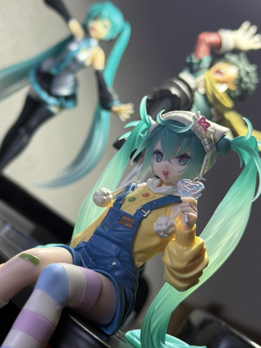 TerminalRepo's tweet image. Shoutout to @sub0ru for the sick bday gifts bro omg w addition to the desk
