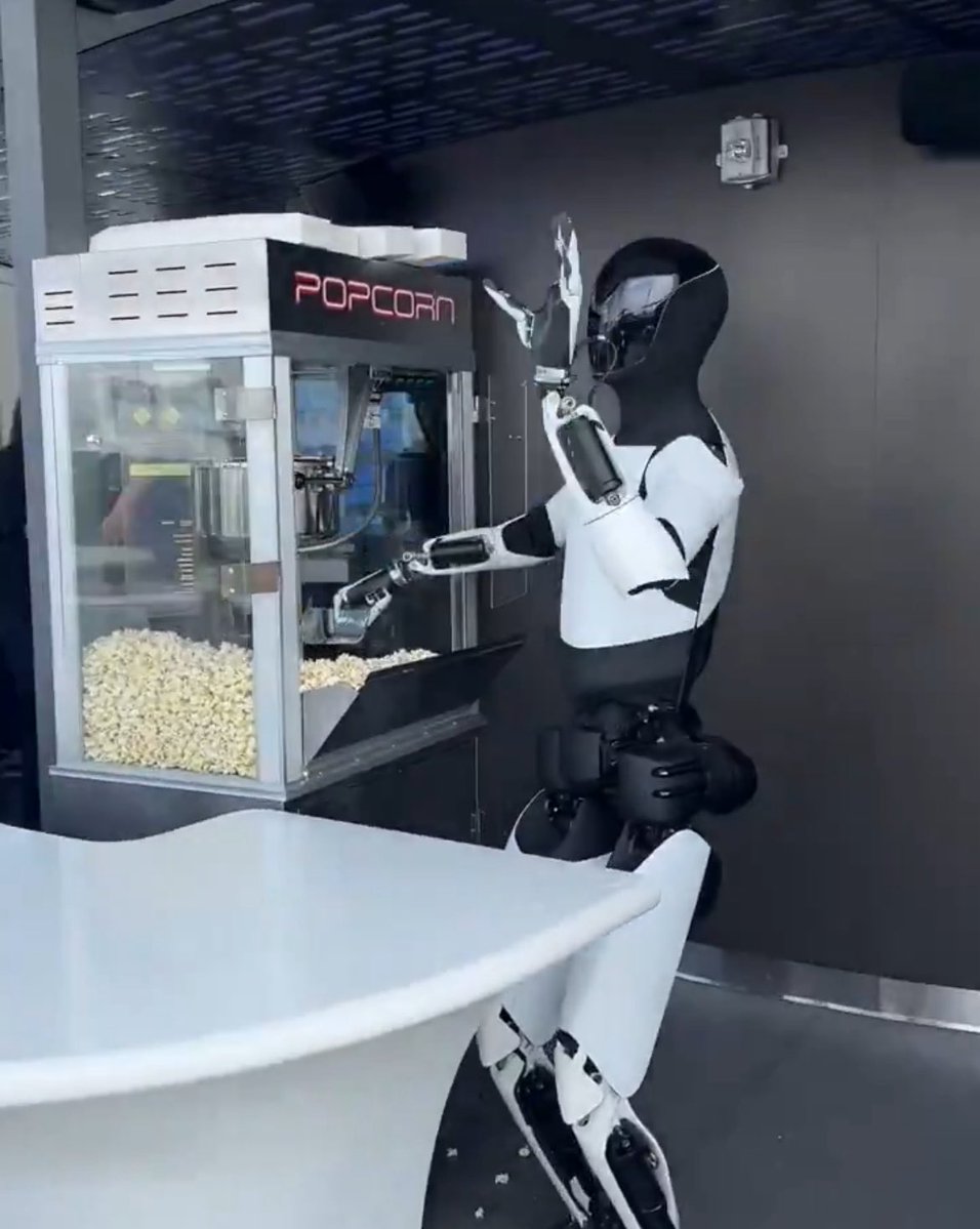 FanJDVance's tweet image. Do you look forward to robots serving you popcorn at movie theaters becoming normal in a few years?
Yes or No?