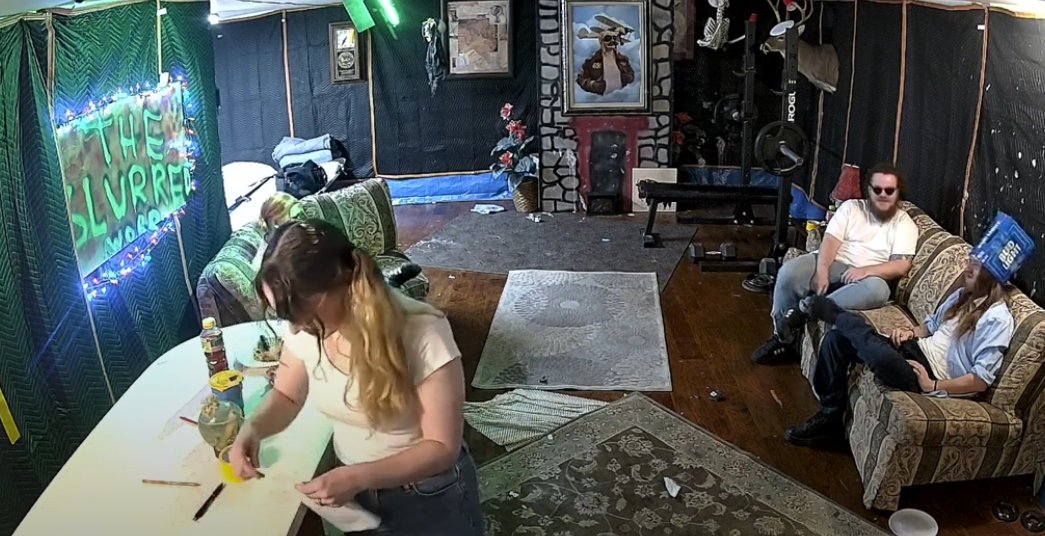 JEBtheWIGGER's tweet image. The set design is a vibe  #ConGREGated #fishtanklive