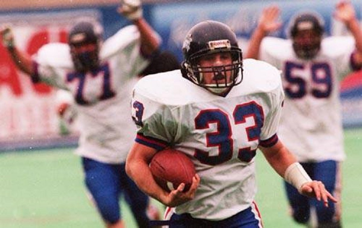 CovCathFBAlumni's tweet image. 33 days until the 2025 Covington Catholic football season kicks off!
#RollColonels #WASTWND #Team59