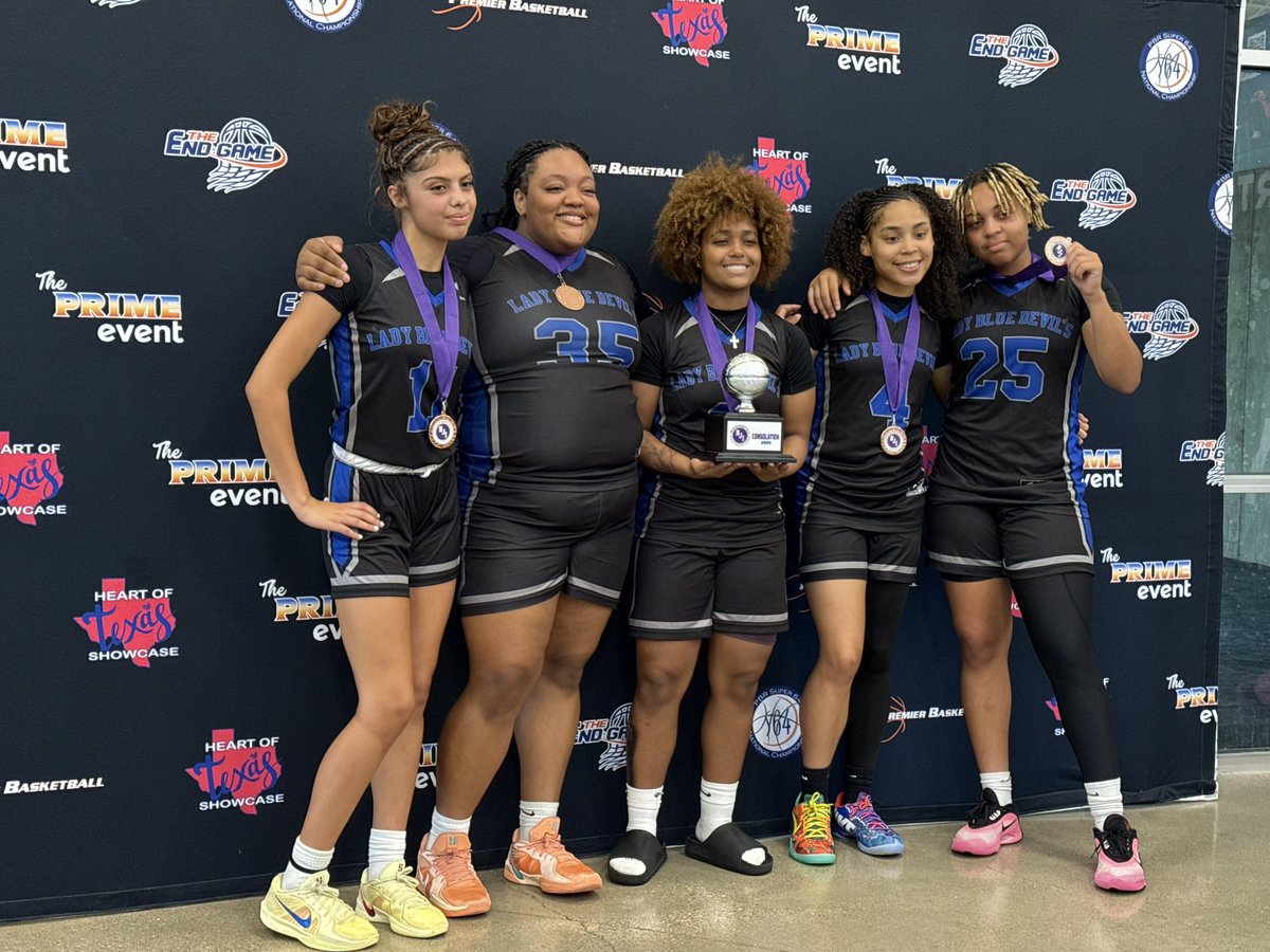LadyBlueDevils4's tweet image. We fought. We believed. We WON. 🏀❤️ Last tourney of the AAU season ends with a championship — proud of every second, every play, every teammate. Huge congrats to our seniors — you led the way and left it all on the court. We’re so proud! 17U Lady Blue Devils Platinum #FamilyOn3…