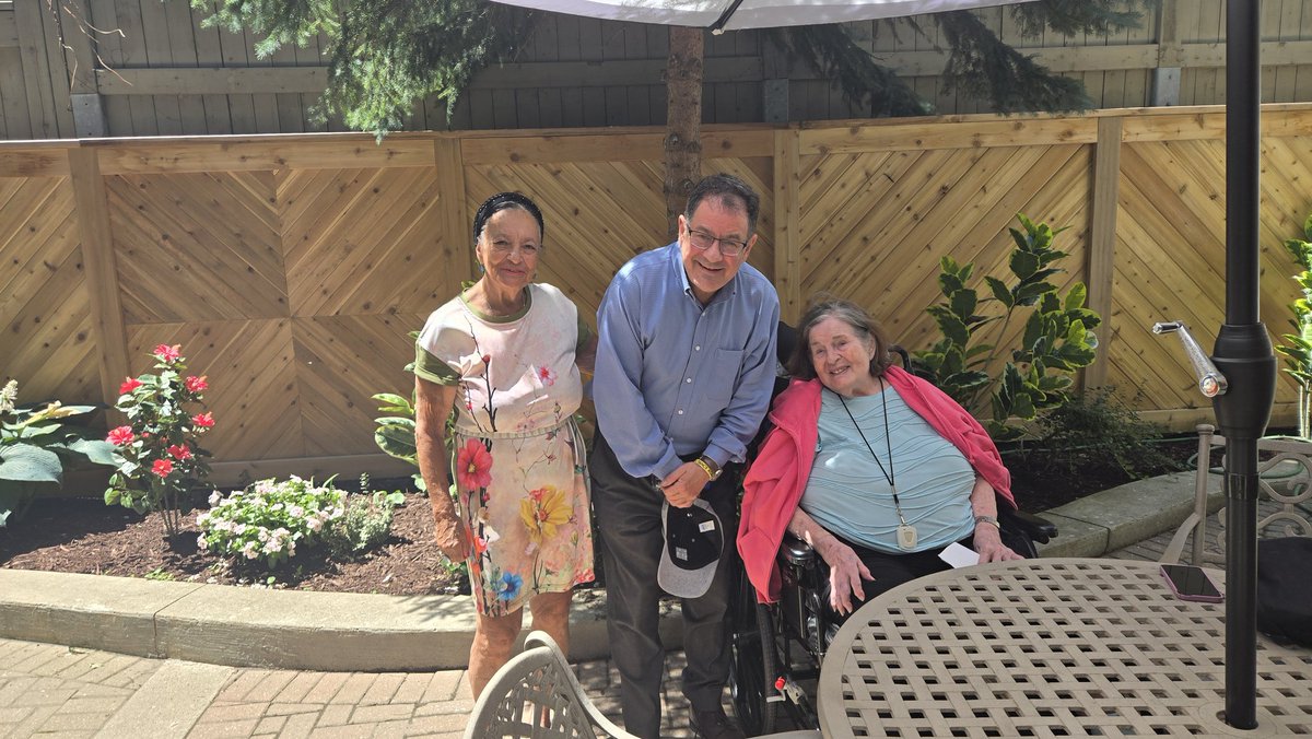 PasternakTO's tweet image. Had a great time connecting with residents, the facility operations team, and head chefs at the Aspira Kensington Place Retirement Living Open House BBQ. #yorkcentre #ward6