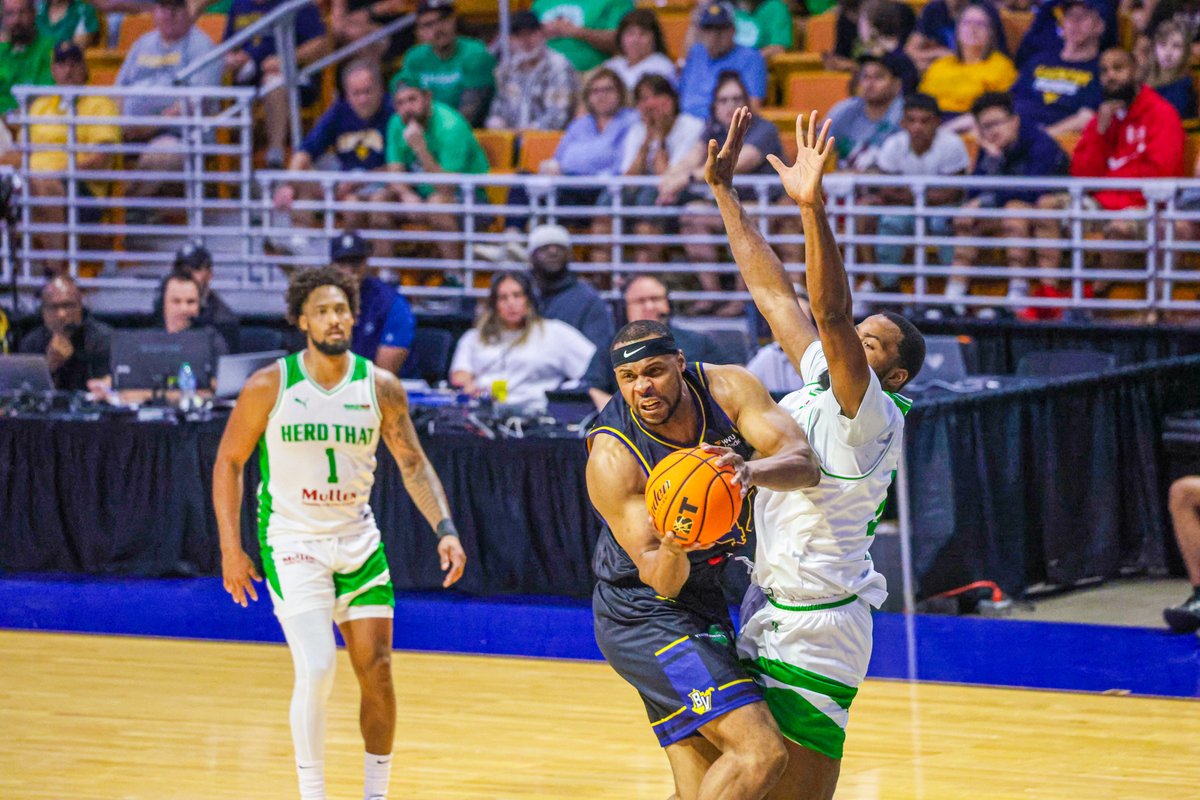 MetroNewsSports's tweet image. Best Virginia gets by Herd That 82-75 for spot in regional championship:
wvmetronews.com/2025/07/20/bes…
