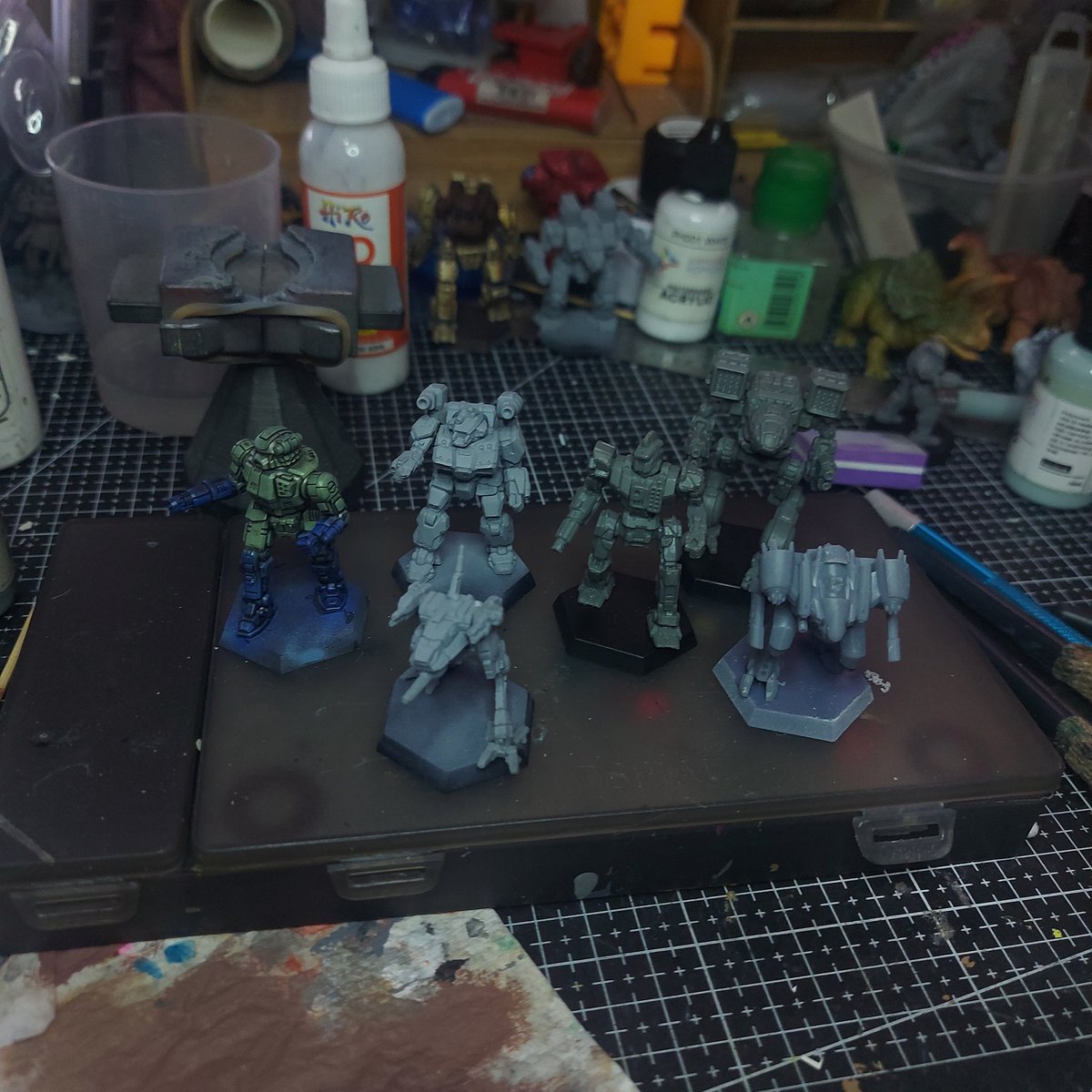 Mokiplamo's tweet image. More commissions this week. The Vindi and SHDIIC are mine but priority is everything else will be mechs for my clients until sunday.
Lets goooo