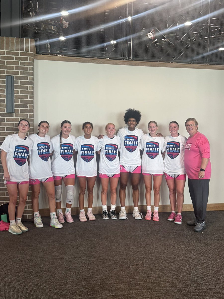 CharleeRichter's tweet image. Ended my AAU basketball career with a great group of girls. 6-0 in the Summer Finale. Thanks @NELasersHoops for a great summer. I grew as a player and met some amazing new friends. 
Now on to my last year of high school sports!