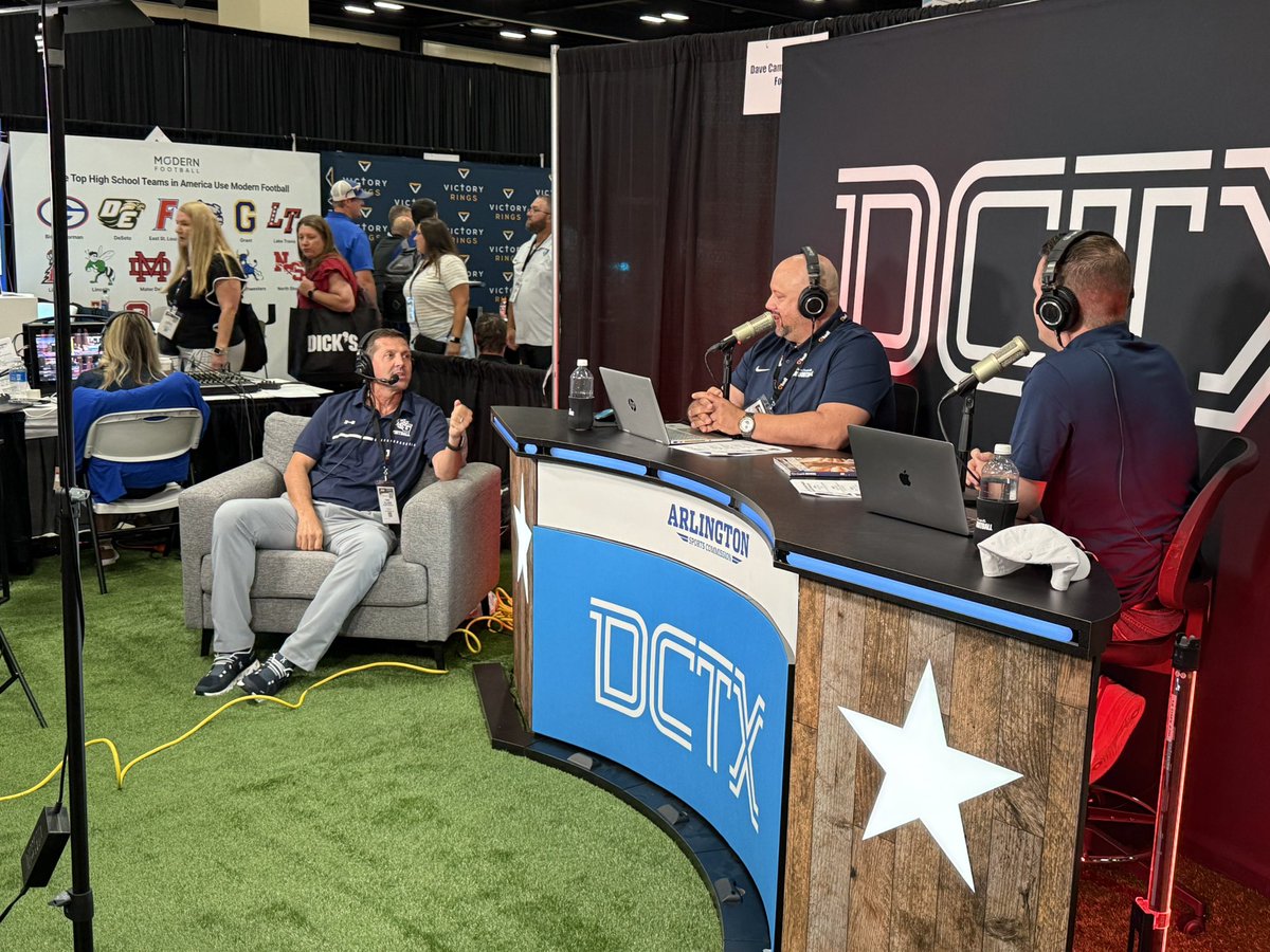 <a href="/coachtallison/">Tommy Allison</a> talking ball with Texas legends <a href="/Matt_Stepp817/">Matt Stepp</a> and <a href="/Tepper/">Greg Tepper</a>. #TheStandard