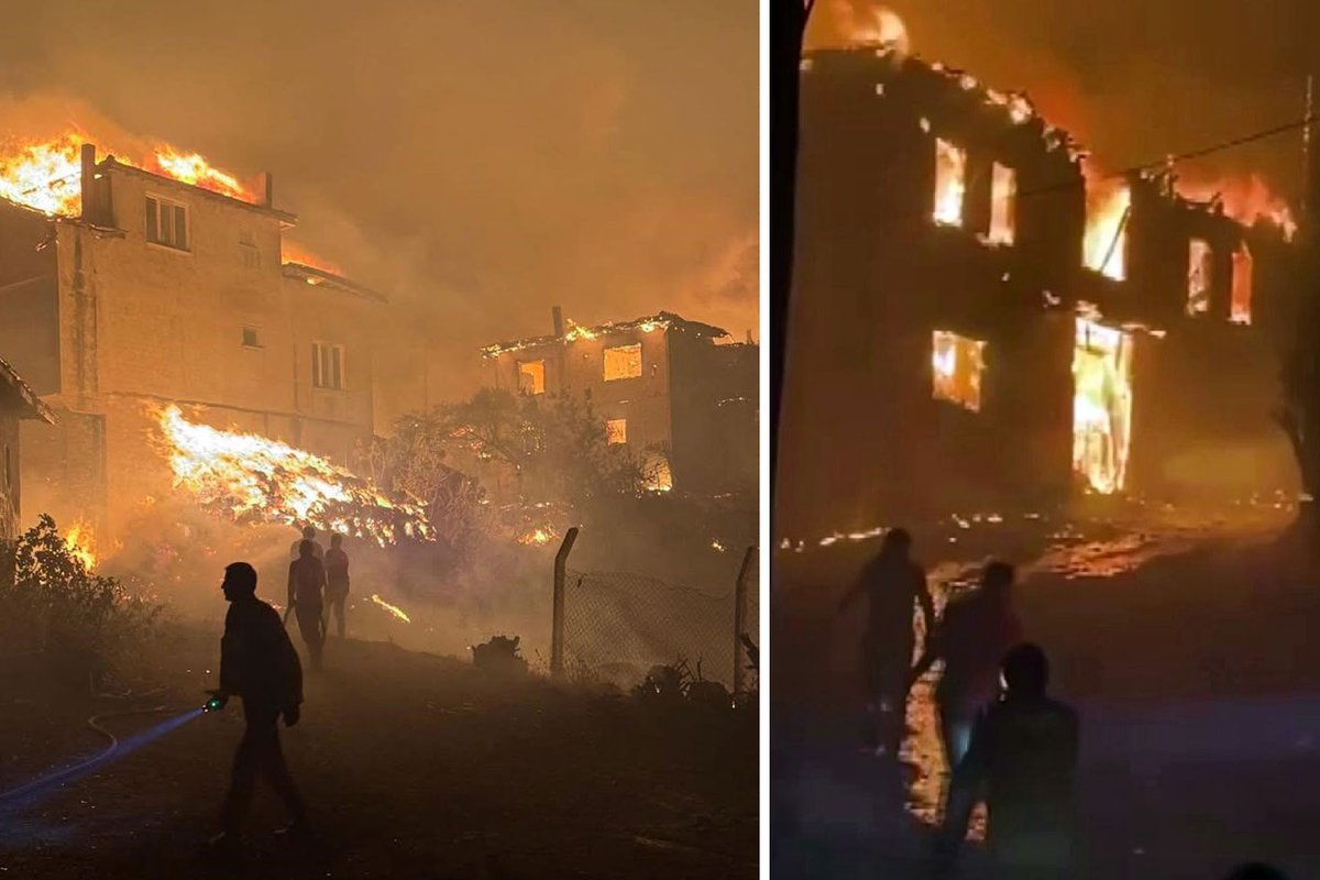 Haberler's tweet photo. Sakarya'nın Geyve ilçesinde çıkan orman yangını tahliye edilen Taşoluk Mahallesi'ne sıçradı. Evlerin alev topuna döndüğü bölgedeki yangını söndürebilmek için karadan ve havadan müdahaleyi ediliyor. https://t.co/oweYK9zyjq