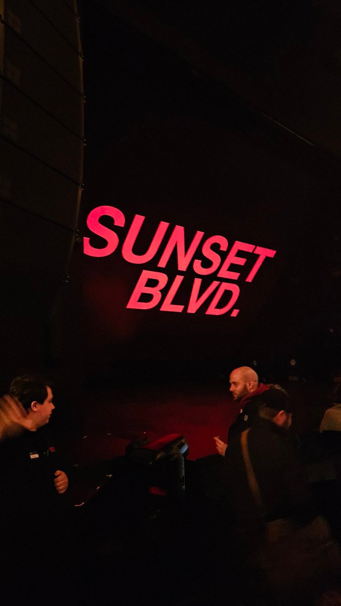 BBindman's tweet image. So glad I rushed this brilliant production. Three hours in 30 degrees was worth it to see history made. That second act walk is forever in my head. @sunsetblvd