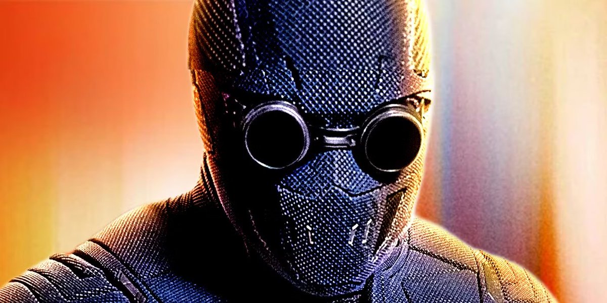 TheMD2930's tweet image. I've been thinking about the addition of hypno-glasses and why the inclusion in Superman as David's already able to act differently between Clark & Superman.
Then I remember the twist with Ultraman, and I'm now thinking if Gunn only added it so Lex doesn't know Clark is Superman