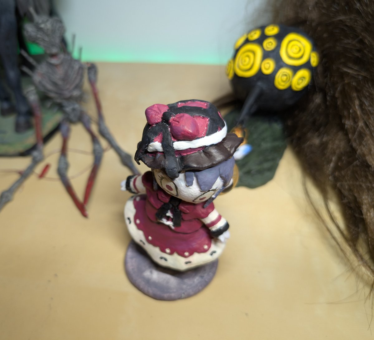 Stroumpf_'s tweet image. Details of the Laetitia sculpture
