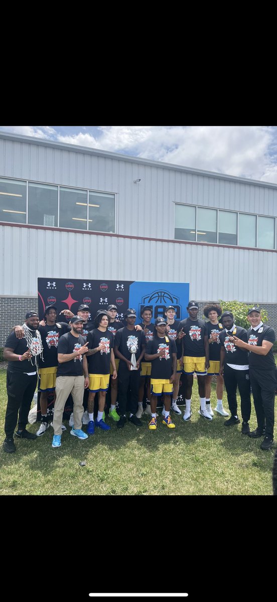 2025 UAA CHAMPS !!! 17 points in the championship game #TIFAM <a href="/Ani_Umana/">Ani Umana</a> <a href="/Texasimpact413/">Texas Impact 4:13</a> <a href="/CoachZay4/">Coach🏀</a>