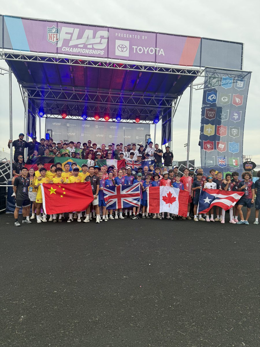 Proud is an understatement! What a phenomenal few days at the NFL flag championships representing GB! They may have been the youngest, and the smallest, but every player left everything on the pitch and should be incredibly proud of their performances 🇬🇧 🏈 👏🏻