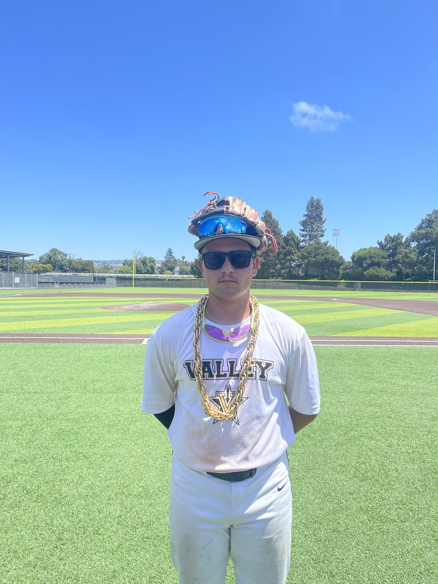 F: @ncvalleybasebal 17U 8, CV Red Sox Scout Team 5 PoG: @Raze5Alex