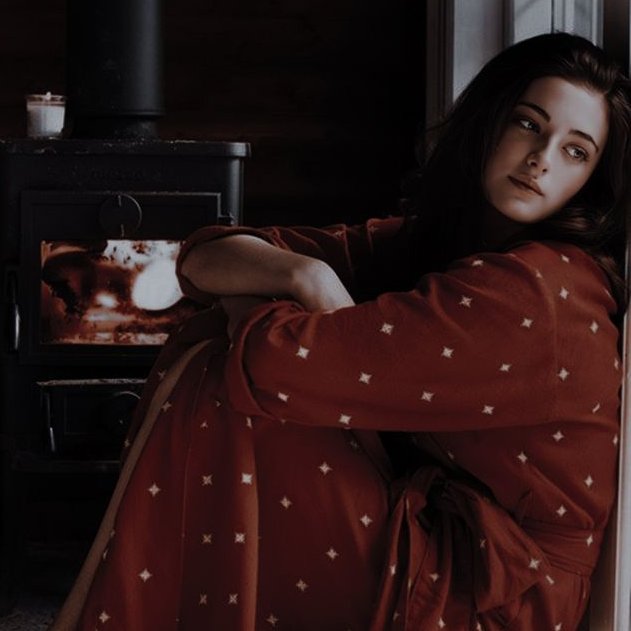 111_Hnof's tweet image. ...

م نسى قلبي ملامحك  لو طال الغياب
كل ليل يمر طيفك و روحي به تطيـب

.

#بوح_الخواطر