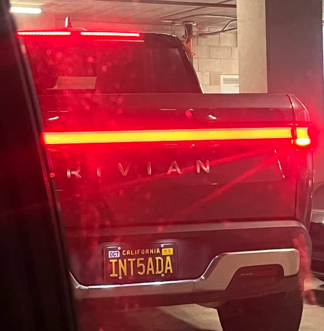 StopAntisemites's tweet photo. Alameda, CA - intifada is a call for global violence, specifically against Jews.

Please investigate and recall this plate @CA_DMV https://t.co/0jfKXCn6Is