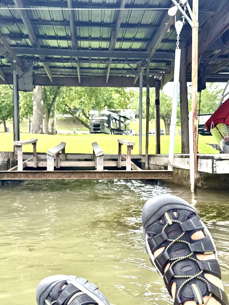 ArtAcevedo's tweet image. Life in @austintexasgov ain’t perfect, but it sure doesn’t get much better than this (freshly caught fish fry and floating Lake Austin).
Here’s to a great day and to @Austin_Police Lake Patrol who have been by this area several times on this busy Sunday keeping folks safe.…