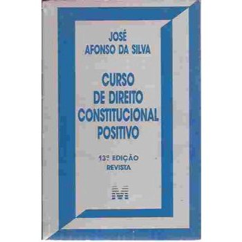 O assunto do momento: minha geração (início 2000) no Direito/UFSC lia 2 livros de Constitucional: José Afonso e Michel Temer. O livro do Alexandre de Moraes era mais voltado pra concursos. Teve o mérito de ser o 1º a falar dos Informativos do STF e trazer MUITA jurisprudência...