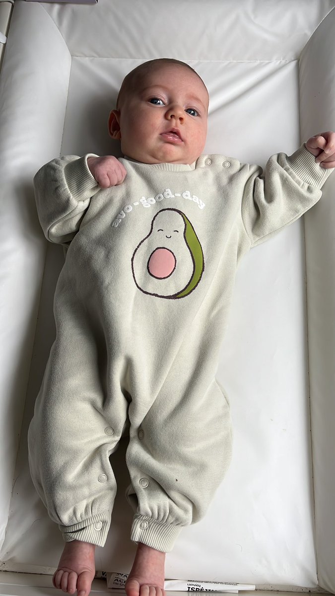 BenDyerDTC's tweet photo. What having a new born has taught me about marketing 

Nothing at all really just that my calander doesn’t always suit her changing and feeding times and that’s that and they gotta be done as a priority 🤣 https://t.co/w5u73hH9vr