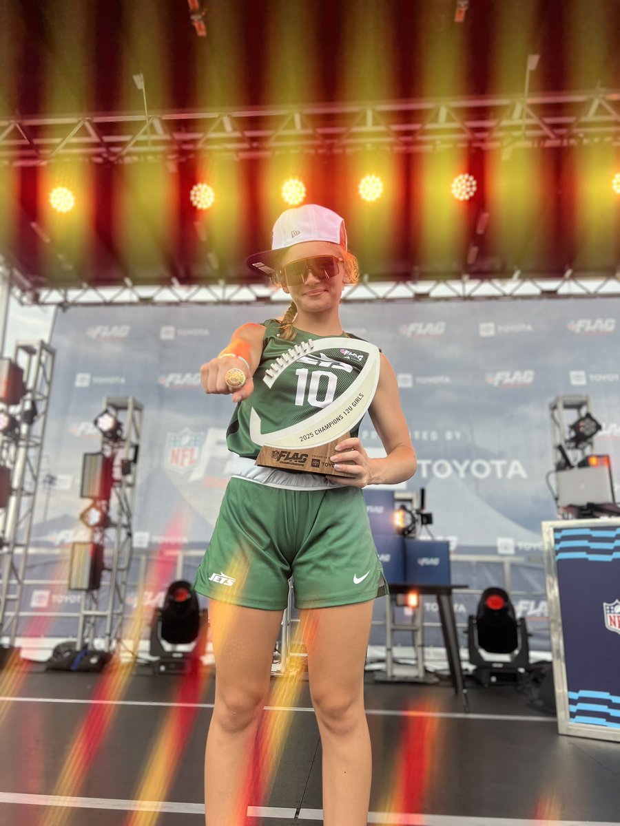 Coach_DGates's tweet image. NFL FLAG 12U NATIONAL CHAMPIONS!!!

Great job, Dani!
