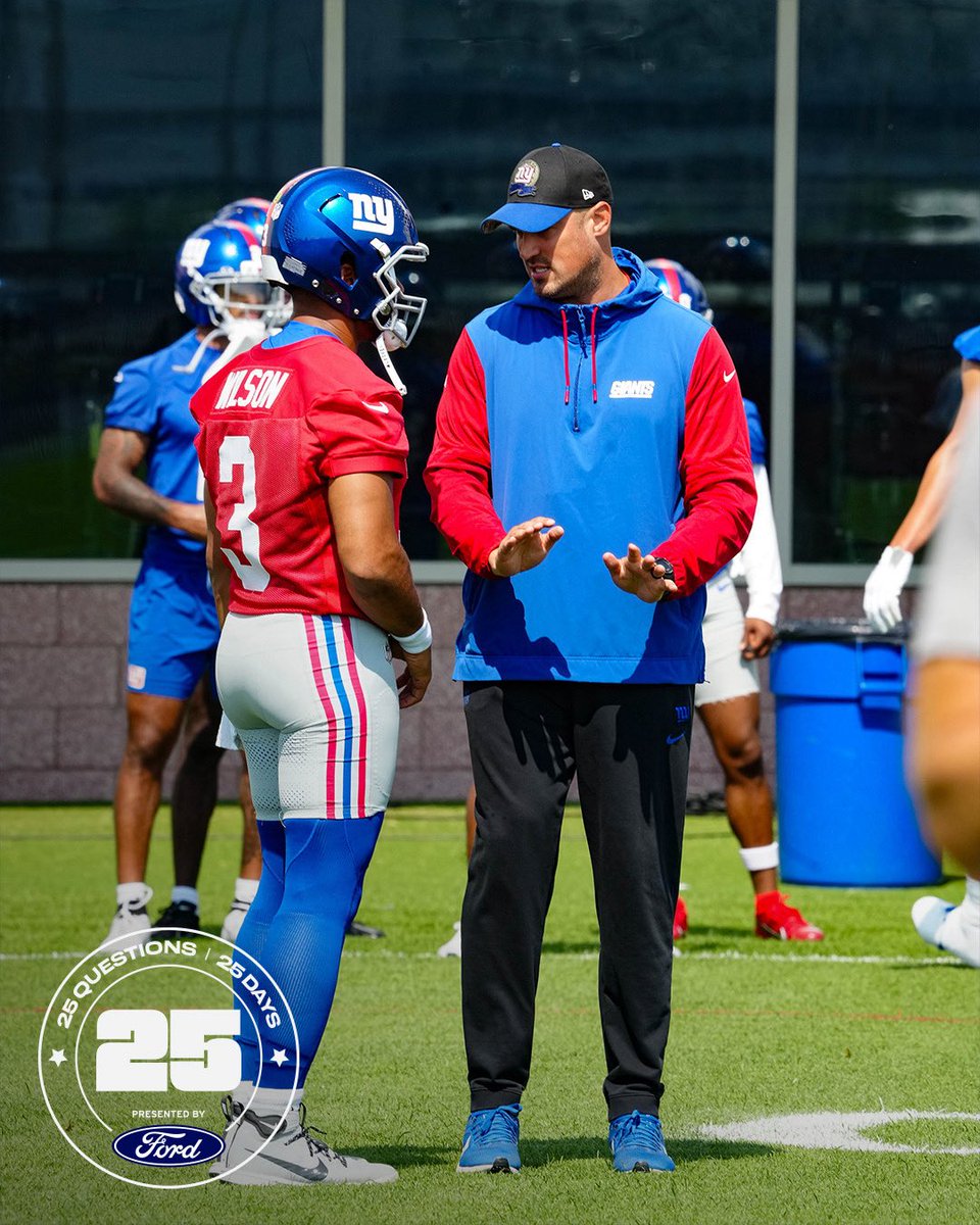 Dan_Salomone's tweet image. 25 Questions in 25 Days before training camp is winding down with a look at the offense ⤵️
📰: nygnt.co/25q3