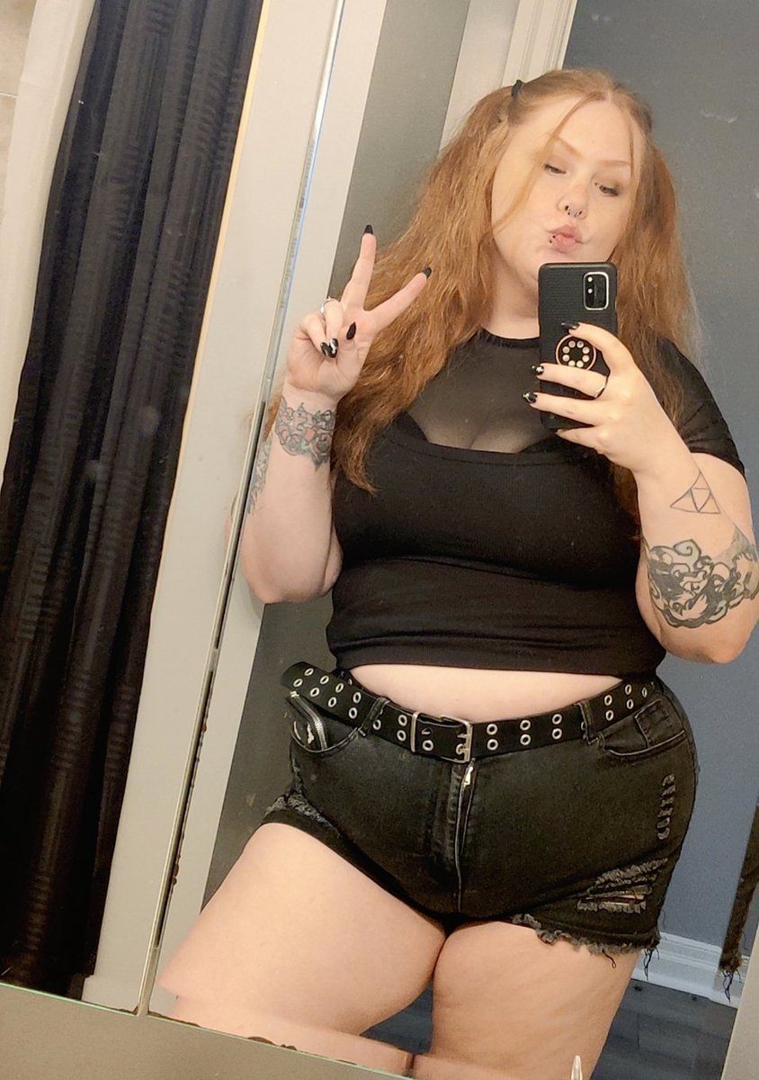 monsterbetch's tweet image. selfie sunday??