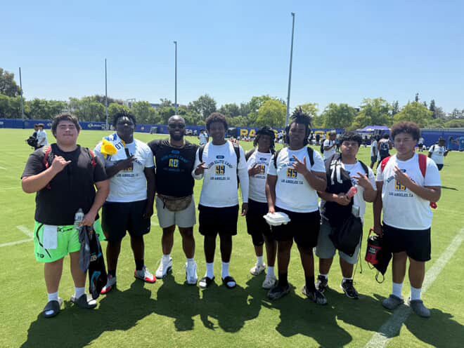 guy20173's tweet image. An amazing experience at the Aaron Donald camp 🙏🏿