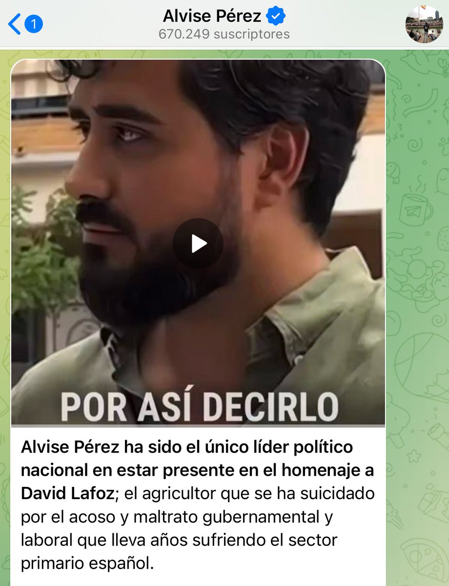 eljudiodevox's tweet image. ¿Ningún asesor puede decirle a Alvise que es una aberración la forma en que está intentando sacar rédito político de una desgracia como esta?
Hay un homenaje a alguien que ha fallecido por culpa de este gobierno criminal, y lo primero que te enseña Alvise es a sí mismo.
Asco.