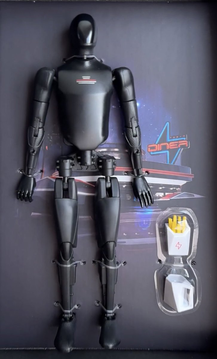blueskykites's tweet image. Voilà! The Tesla Diner exclusive: carbon black @Tesla_Optimus action figure. Only available in the West Hollywood restaurant.