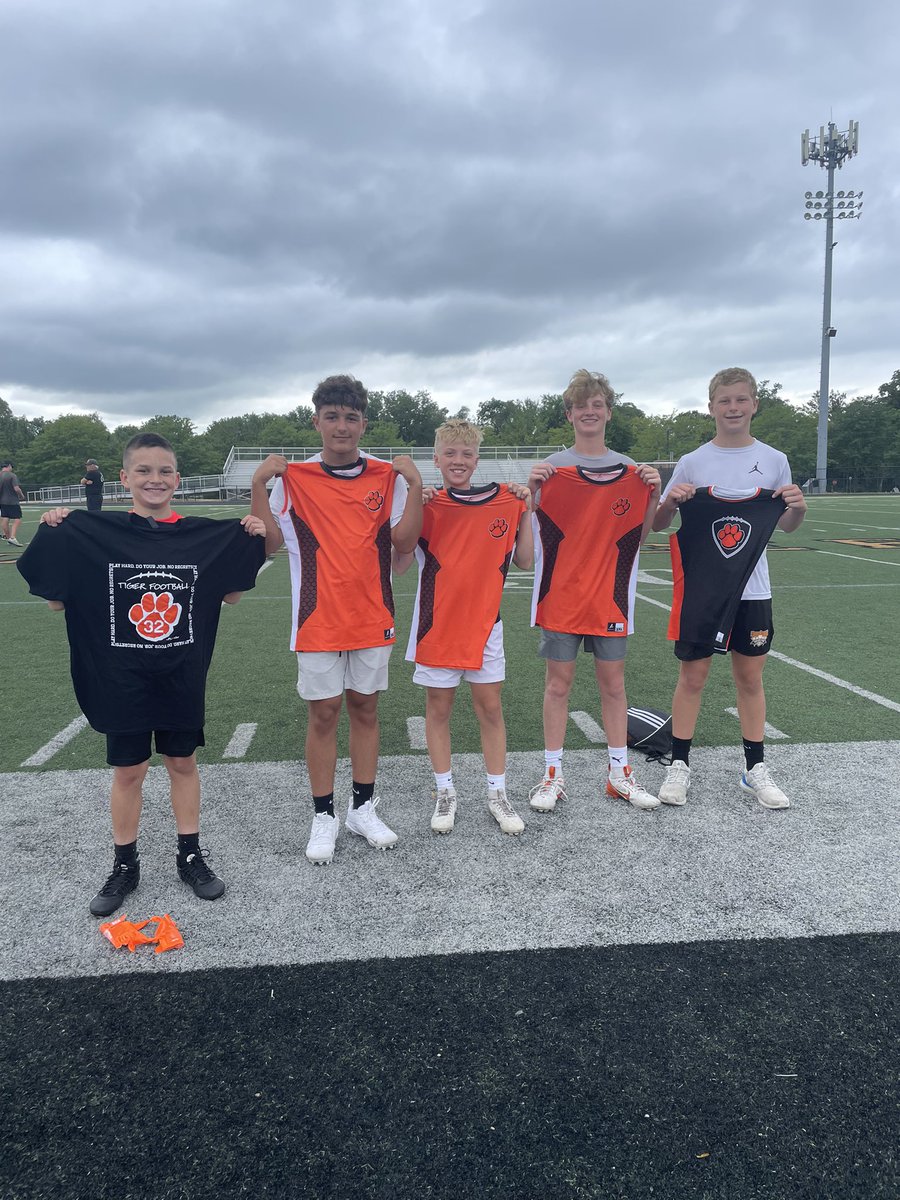 WWSFB's tweet image. Fastest Tigers in the Camp! These cats can fly