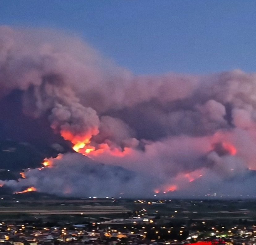 Geyve ilçemizde meydana gelen orman yangınından etkilenen tüm vatandaşlarımıza geçmiş olsun dileklerimizi iletiyoruz. Yangına canla başla müdahale eden tüm ekiplere kolaylıklar diliyor, gösterdikleri özveri için teşekkür ediyoruz.

Rabbim, ülkemizi ve milletimizi her türlü