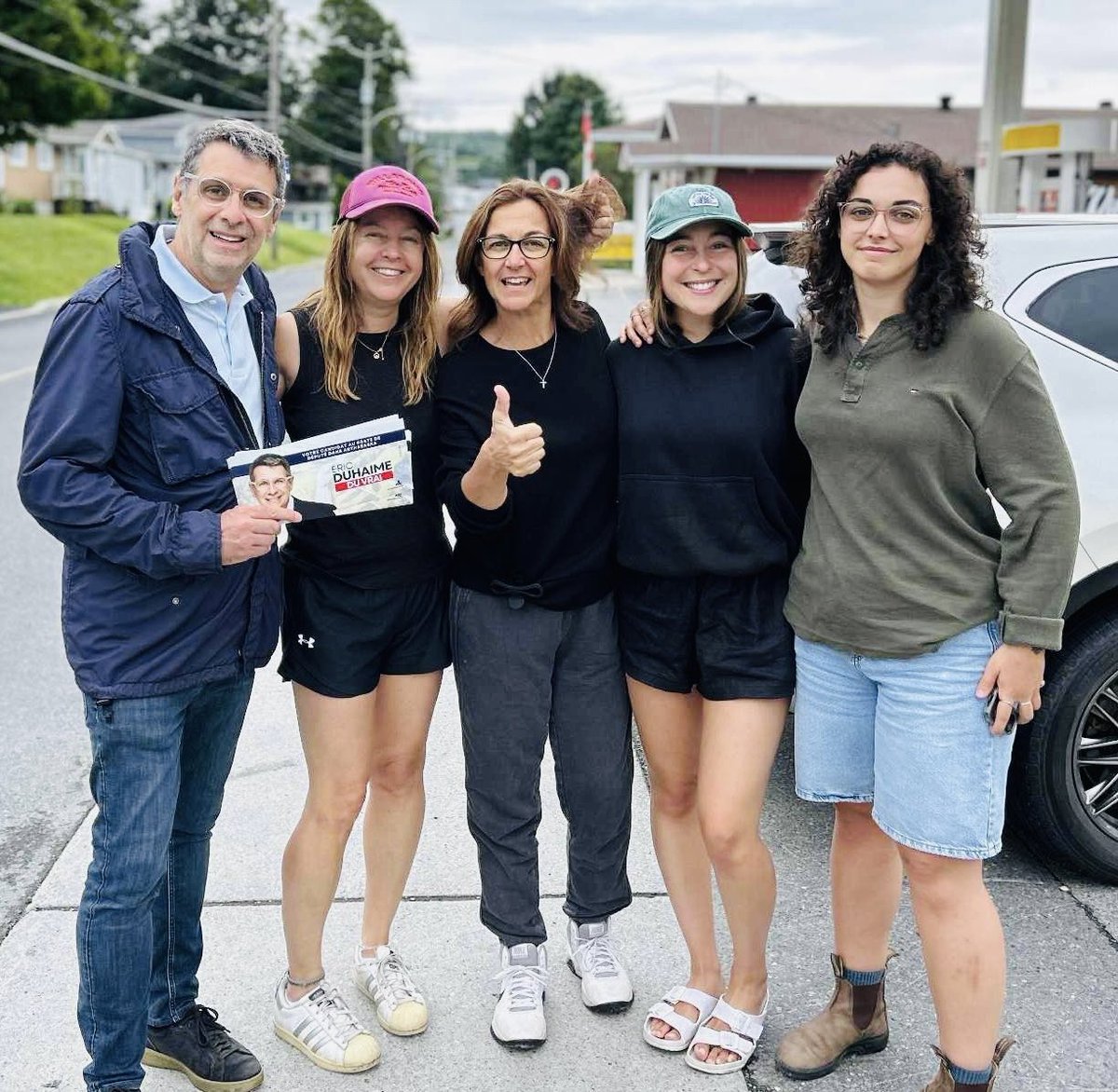 E_Duhaime's tweet image. Encore une belle journée de porte-à-porte, à St-Ferdinand et Sainte-Sophie-d’Halifax.
Merci à Patricia et Jonathan qui m’accompagnaient!
La jeunesse qui souhaite ardemment du changement vote conservateur.