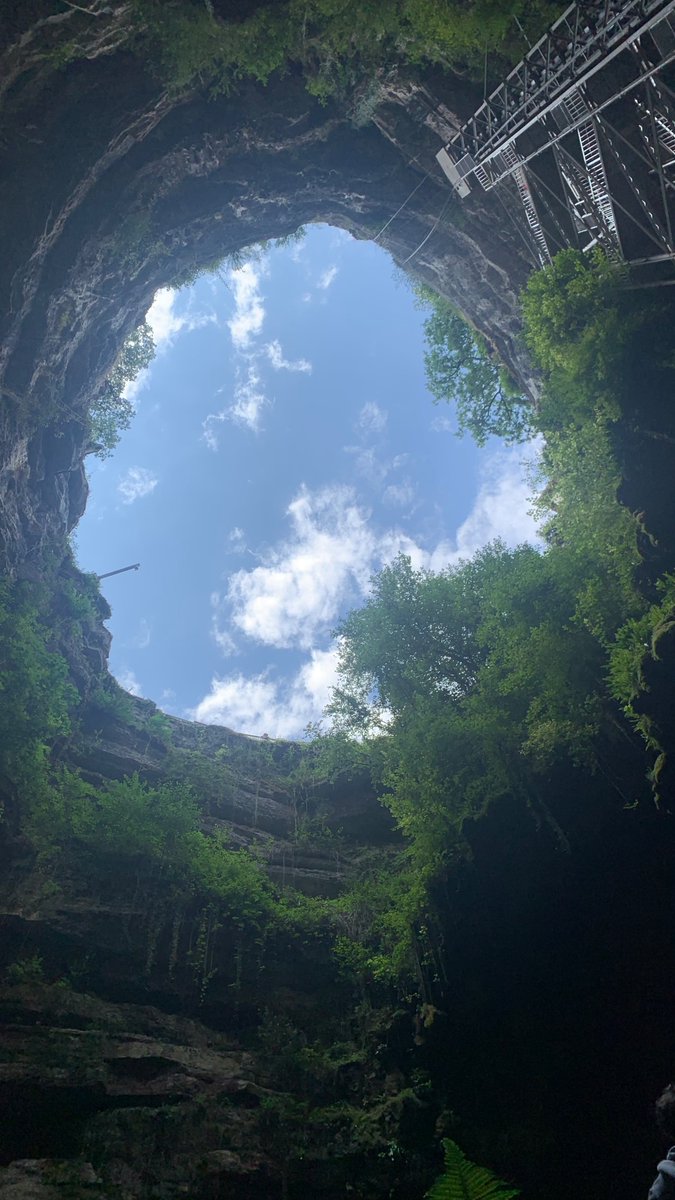 siphanus's tweet photo. @PerseusLeGrand Escapades lotoises aujourd’hui, Rocamadour et gouffre de Padirac. https://t.co/wGDTAQRj2L