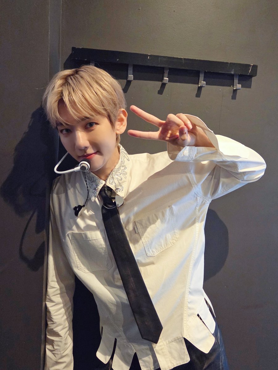 BAEKHYUN_INB100's tweet image. 2025 BAEKHYUN WORLD TOUR &lt;Reverie&gt; in MILAN
덥고 습한 날씨에도 뜨거운 열정으로 응원해 준 밀라노 엑소엘❤️🔥 즐거운 시간 고마워요🤙😚
모두들 더위 조심❗️💦
#백현 #BAEKHYUN #Reverie #ReverieTour #ReverieMILAN