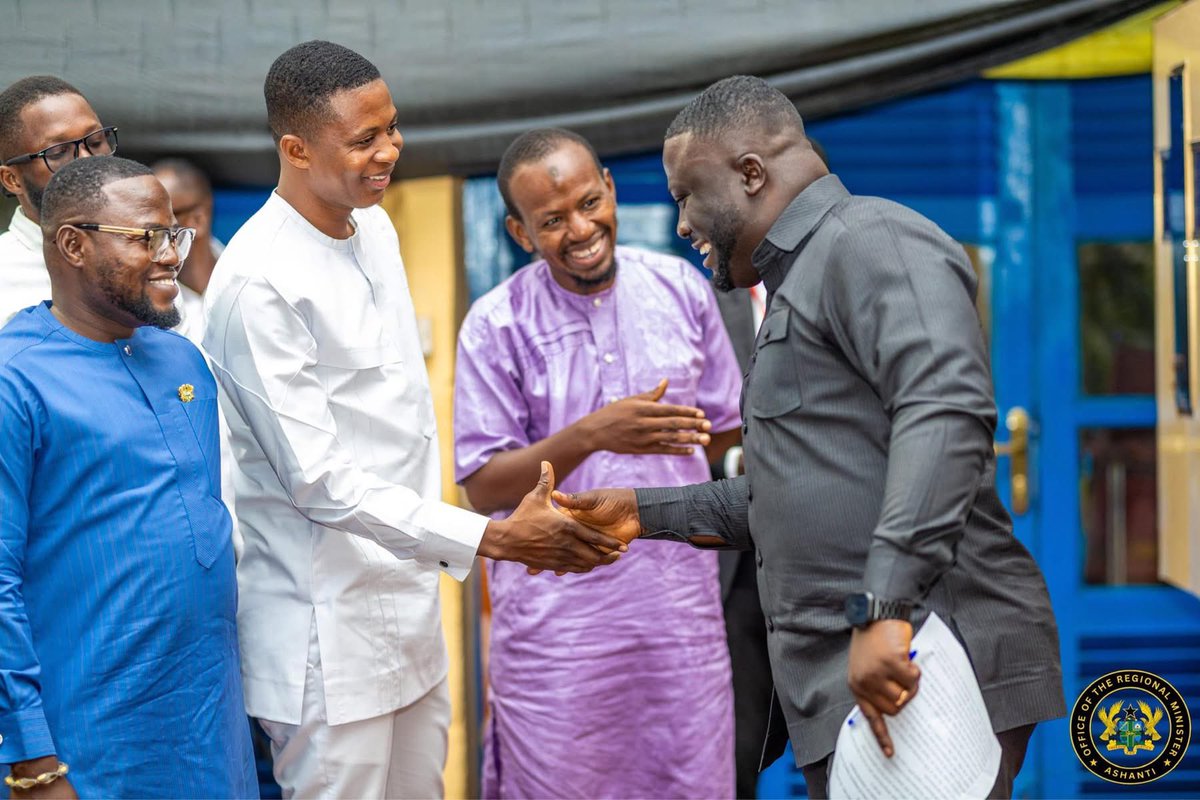 DrAmoakohene's tweet image. Yesterday, I had the pleasure of addressing the Freshers’ Orientation and Akwaaba Meeting at Wesley College of Education (WESCO).
It was a refreshing moment engaging with the next generation of educators as they begin their academic journey. I encouraged them to pursue…
