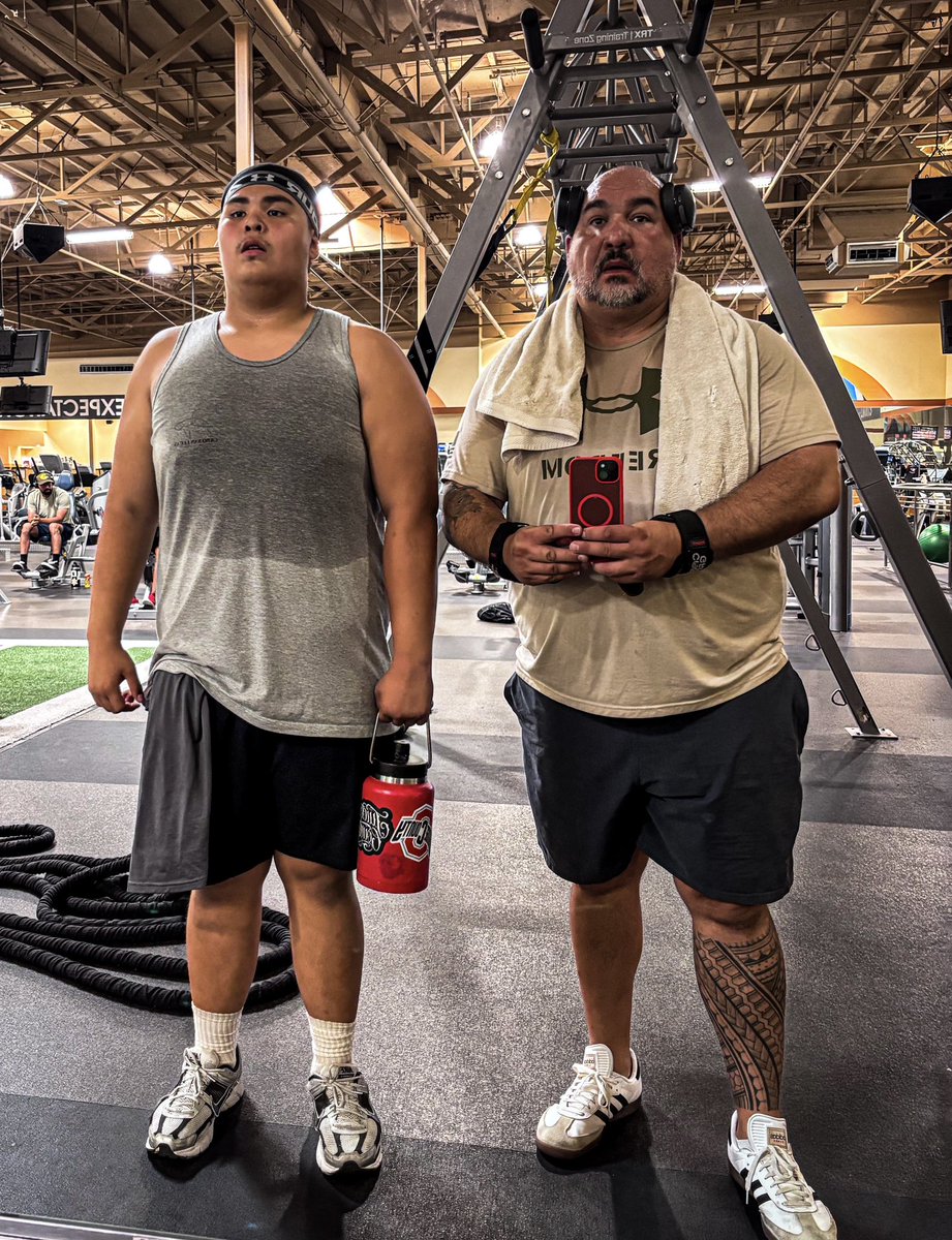 Sunday grind with Dad 💪🏽 No days off, no excuses. Just work and sweat! #FatherSonWorkout #GrindMode #SundayStrong
