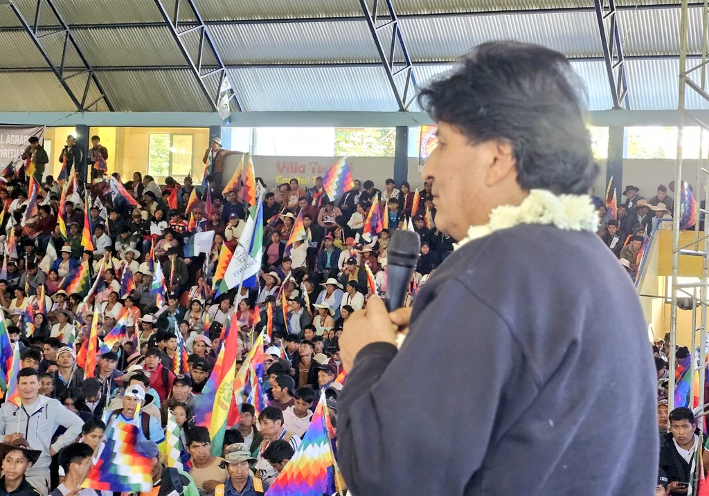 evoespueblo's tweet image. Los planteamientos de la derecha, Samuel, Tuto y Manfred, son muy preocupantes porque llevarán al país a un colapso total:
1)Endeudar al país con el Fondo Monetario y el Banco Mundial
2)Privatizar y cerrar las empresas estatales
3)Reducir el Estado a su mínima expresión…