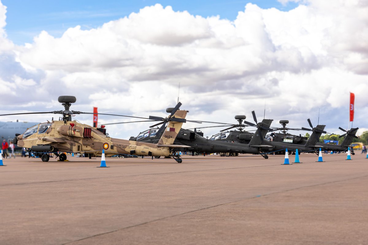 BoeingDefense's tweet image. Combat proven, future ready! Check out these Apache helicopters from the US, UK, Netherlands and Qatar at @AirTattoo. 🚁
The E-model #AH64 Apache is defending the future of battlefield dominance, providing interoperable, evolving capabilities to allies and partners. #RIAT25