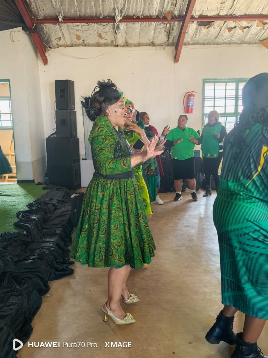 MkhontoweSizwex's tweet image. ✨ A Day of Power, Purpose, and Remembrance
On 20 July 2025, women of the MK Party gathered at Woodford Community Hall for the MKWL Launch Activation Programme, hosted by Uthukela Region in collaboration with other regions.
National Convenor Cde Nothando Shozi delivered a…