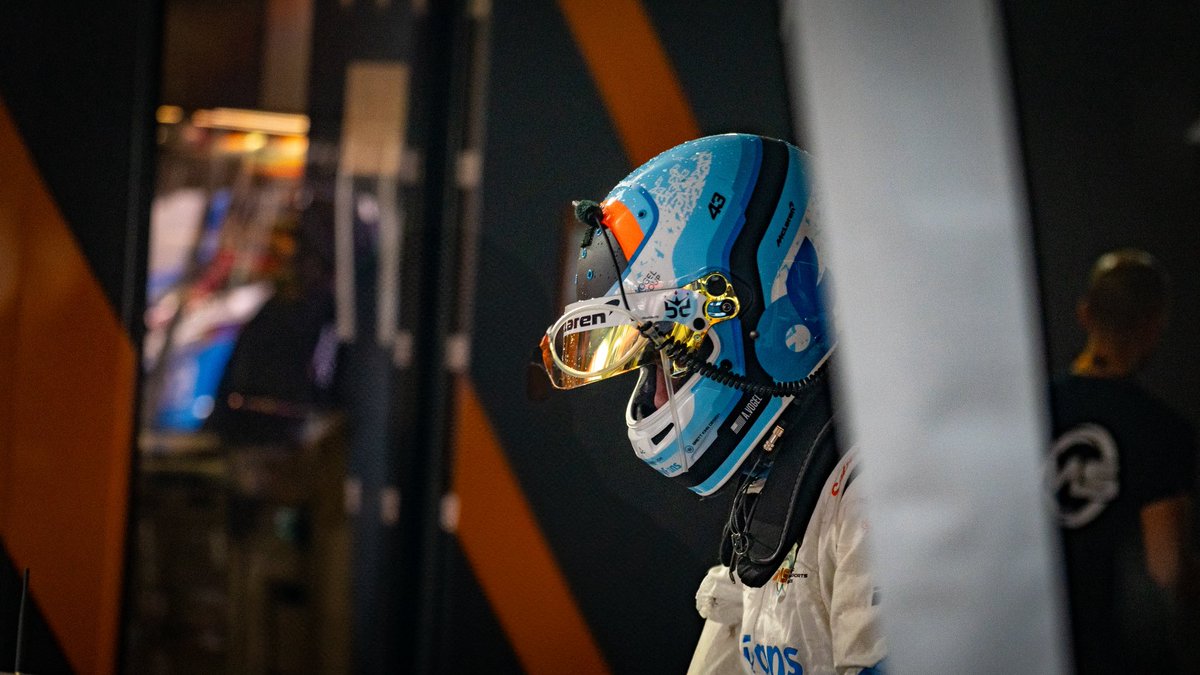P1Groupe's tweet image. Another round in the books! @43vogel &amp;amp; @MBellRacing took the @OnlyFans 4️⃣3️⃣ McLaren Artura to back to back TOP10 finishes here @VIRNow 
All eyes forward to @roadamerica Aug 15-17th! 

#GTVIR #onlyfans #onlyfansracing #motorsports #racing #omsrace #mclaren #mclarenorlando
