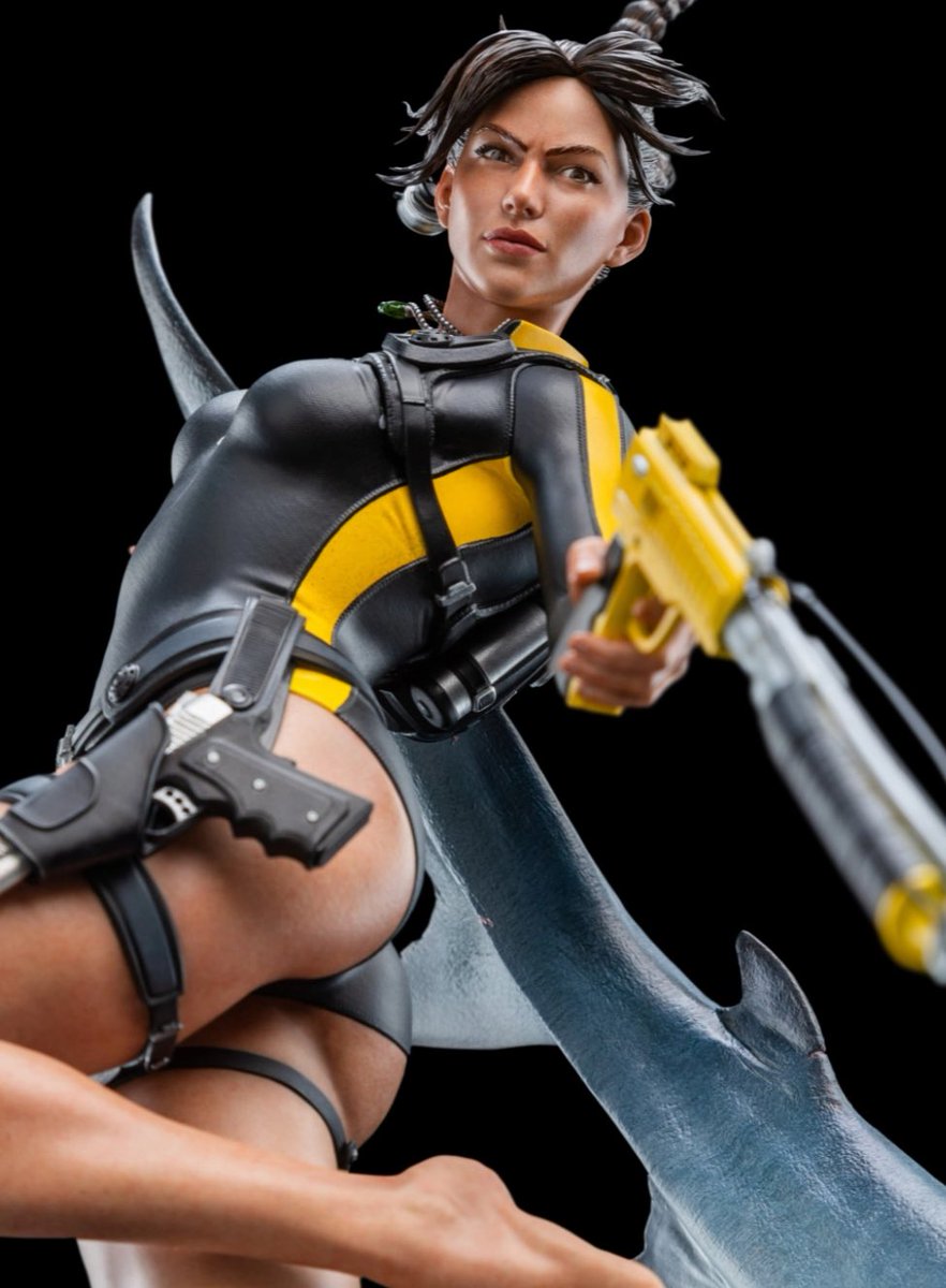 RaidersSociety's tweet image. 🦈Closer look at the brand new Lara Croft statue by @WetaWorkshop