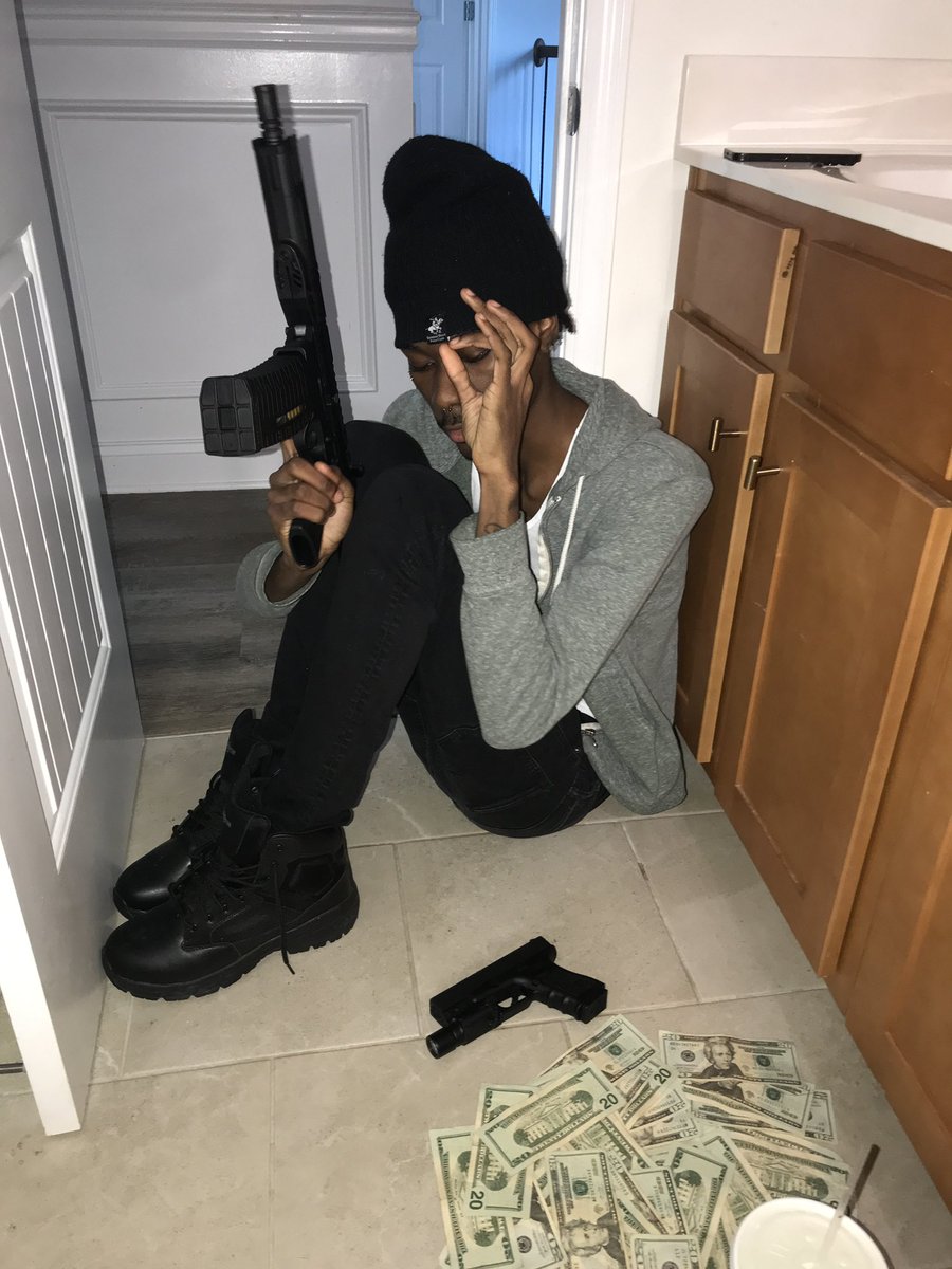 younfeelme's tweet image. 