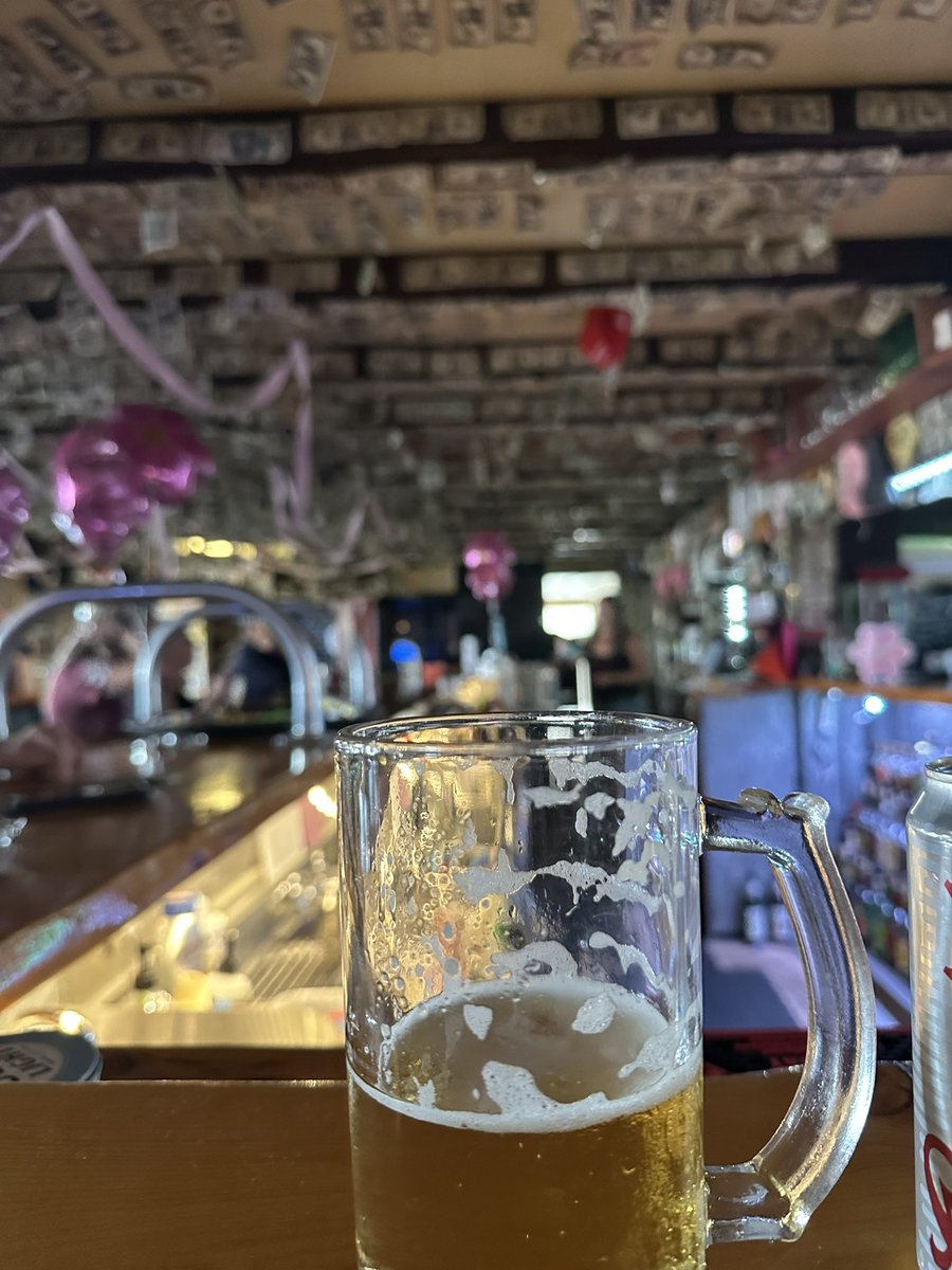ClueHeywood's tweet image. Come to the Burro Saloon in Wilhoit, Arizona in the next 22 minutes for an asswhipping and all the dollar bills you can rip off the walls until the regulars step in