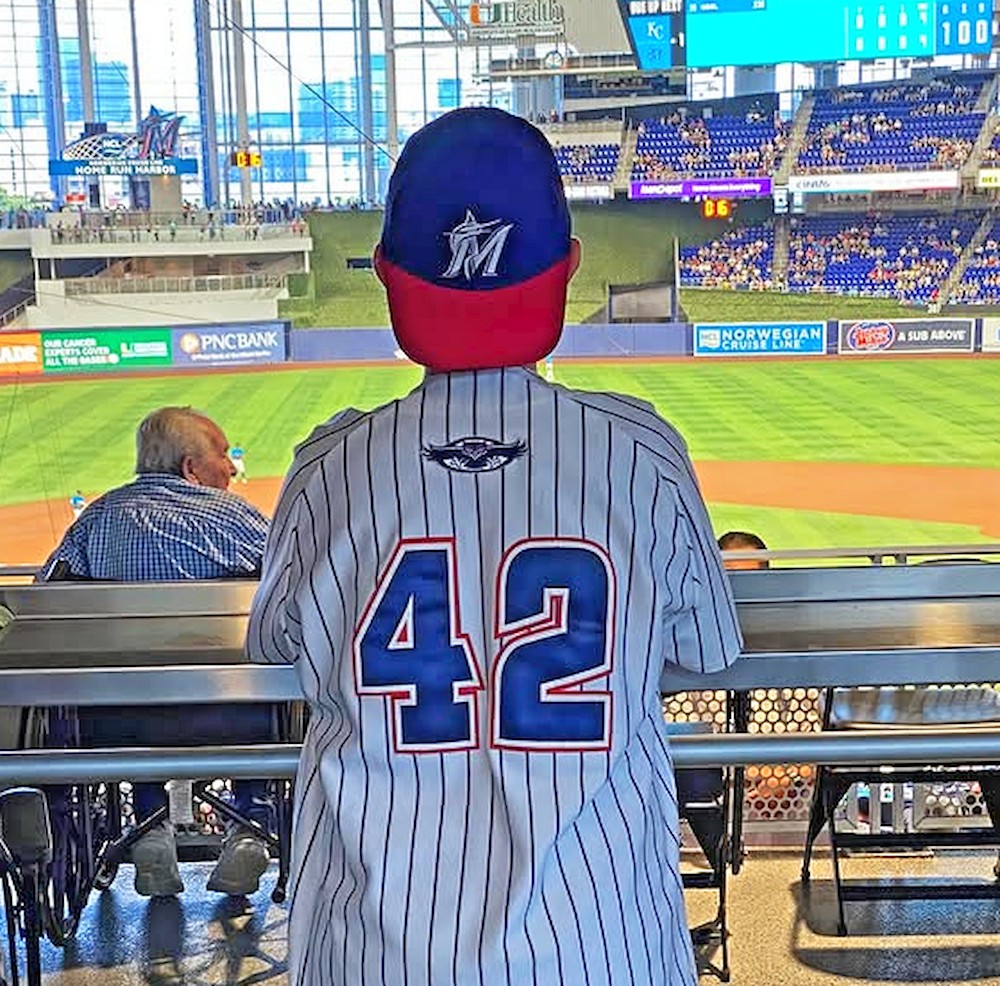FAU_Owls_Nest's tweet image. The #Baseball Fandom Priorities are 💯 with this one ‼️ @FAUBaseball 🤝 @Marlins #GoOwls 🦉 #GoMarlins 🐟