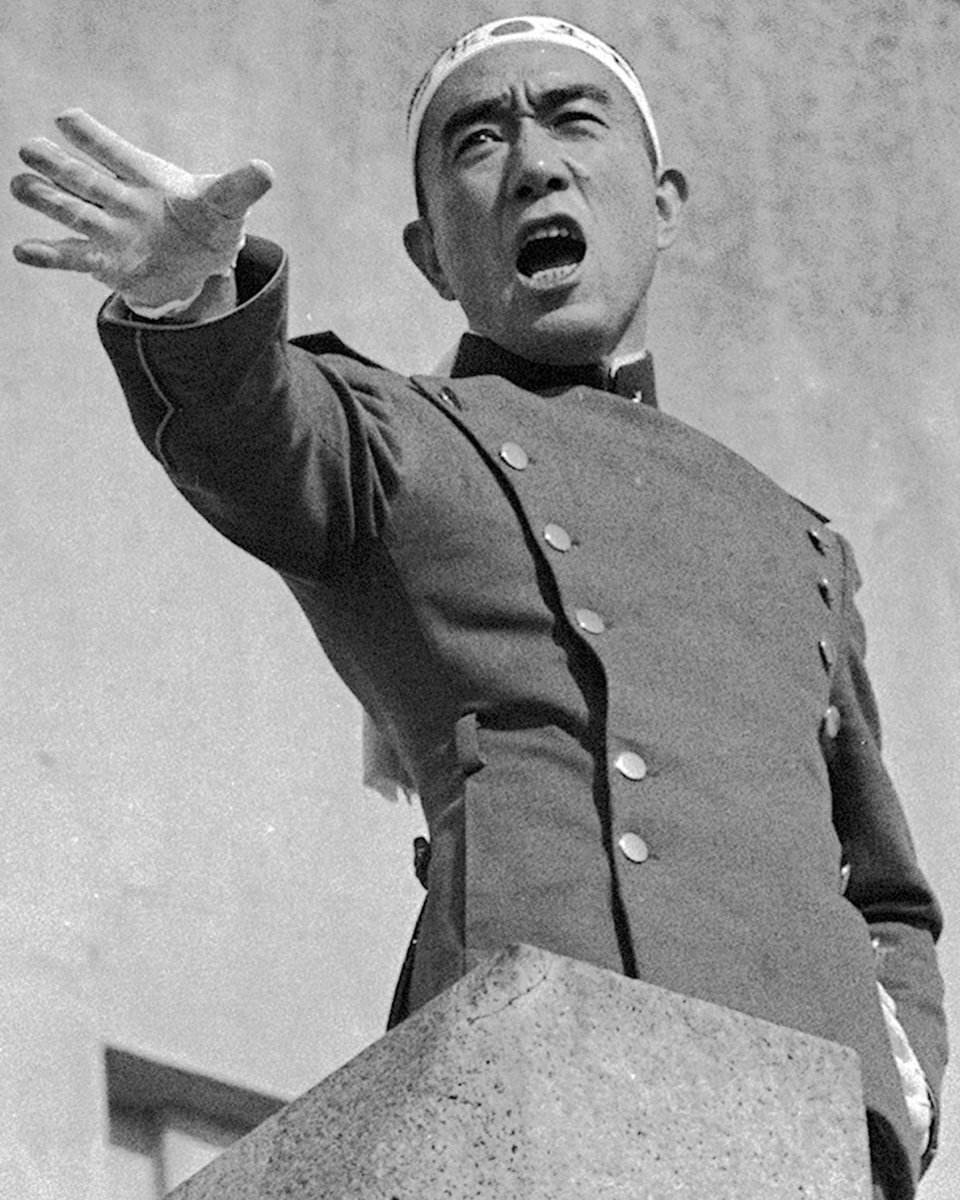 C_Shujin's tweet image. To be beautiful, tragedy is necessary. The more the hero is the master of the tragedy, the more beautiful the tragedy becomes.
Yojūrō Yasuda, on Yukio Mishima