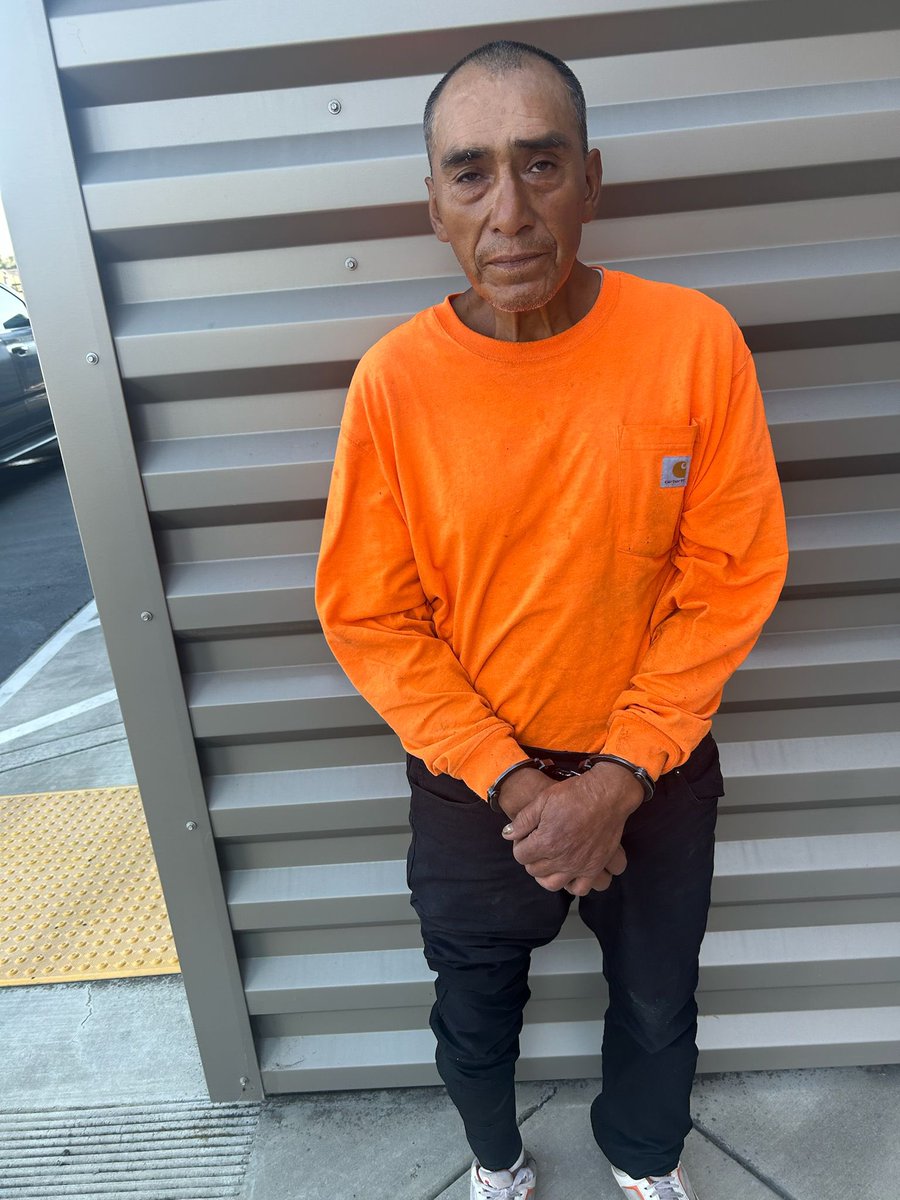 BillMelugin_'s tweet image. NEW: Border Patrol tells @FoxNews records checks reveal that of the 11 illegal aliens they arrested in a raid at a Sacramento Home Depot on Thursday, five have a criminal history, of which three are convicted felons, including a fentanyl trafficker & a sex offender who fled from…