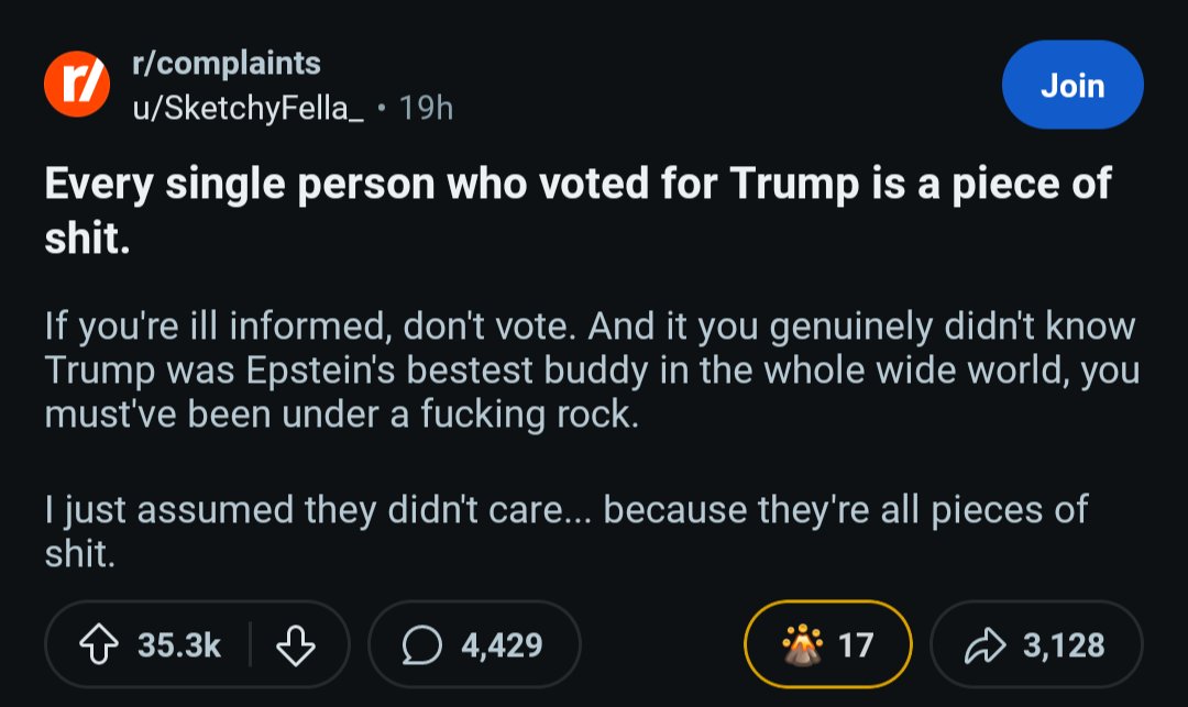 panic_online's tweet image. Let&apos;s check in on Reddit...