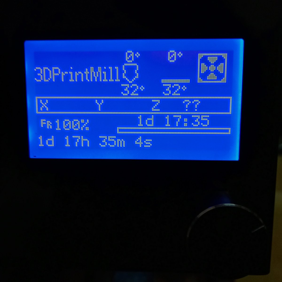 edosyow's tweet image. 後ろ側半面できた
出力時間が40時間超
もう半面も出力開始
仮組みは良い感じ。
#オネストウィッシュ